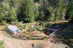 1040 Conville Rd Gabriola Island, BC V0R 1X2