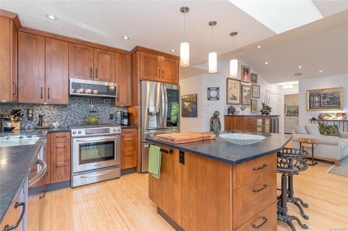 5967 Tower Pl, Duncan, BC 