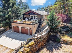 3144 Munn Rd Highlands, BC V9E 1C8