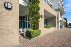 #107-38 Front St Nanaimo, BC V9R 5H7