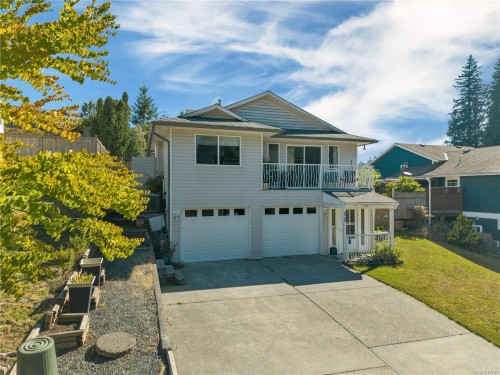 825 Pinecrest Rd, Campbell River, BC 
