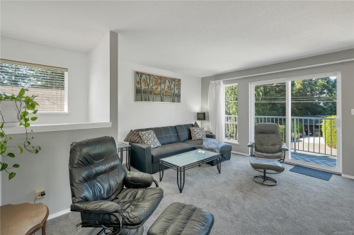 825 Pinecrest Rd, Campbell River, BC 
