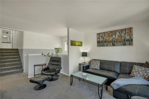 825 Pinecrest Rd, Campbell River, BC 