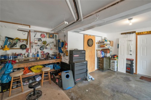 825 Pinecrest Rd, Campbell River, BC 