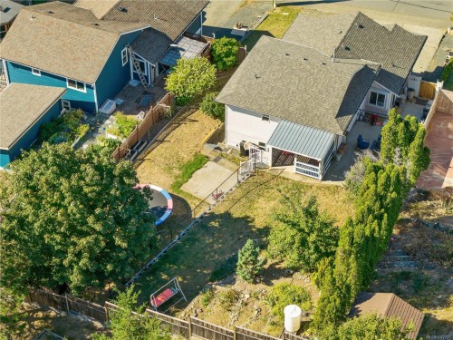 825 Pinecrest Rd, Campbell River, BC 