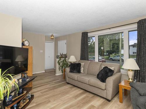 422 Simon Fraser Drive, Thunder Bay, ON 