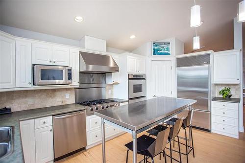 38 Baytree Crt, Winnipeg, MB 