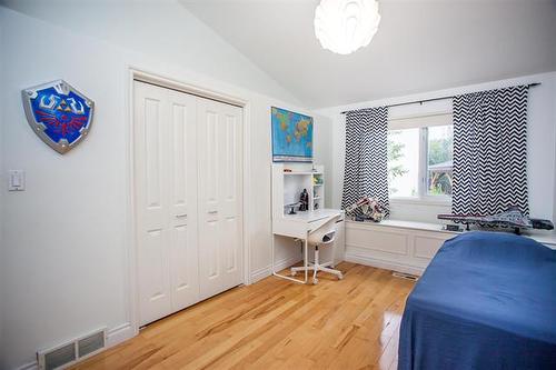 38 Baytree Crt, Winnipeg, MB 