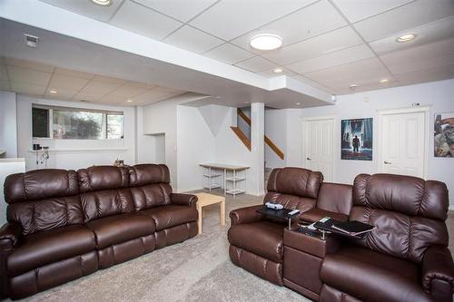 38 Baytree Crt, Winnipeg, MB 