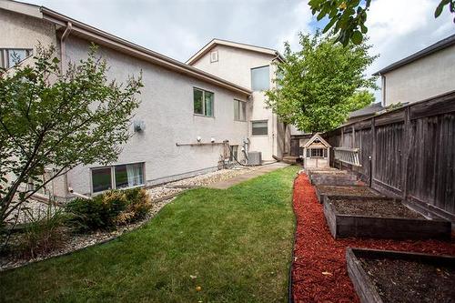 38 Baytree Crt, Winnipeg, MB 