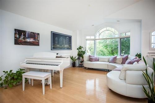 38 Baytree Crt, Winnipeg, MB 