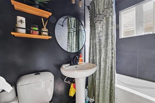 218 Harold Ave, Winnipeg, MB 
