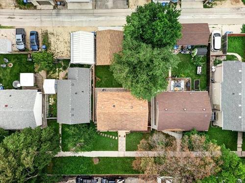 218 Harold Ave, Winnipeg, MB 