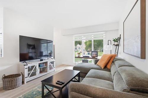 50 Evenwood Cr, Winnipeg, MB 