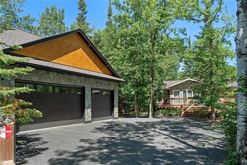 28 Kenmare Bay, Alexander Rm, MB 