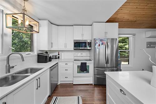 28 Kenmare Bay, Alexander Rm, MB 
