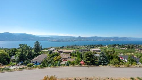 2498 Winifred Road, Naramata, BC 
