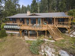 9813 3A Highway  Twin Bays, BC V0B 1A1