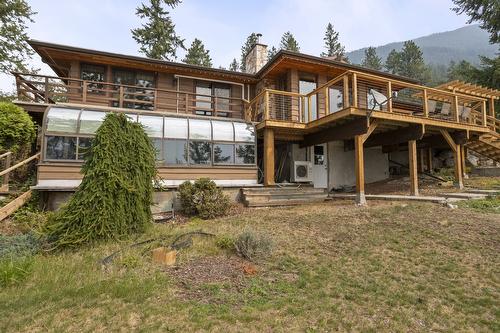 9813 3A Highway, Twin Bays, BC 
