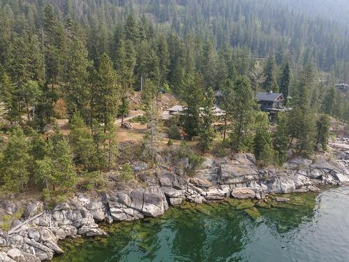 9813 3A Highway, Twin Bays, BC 
