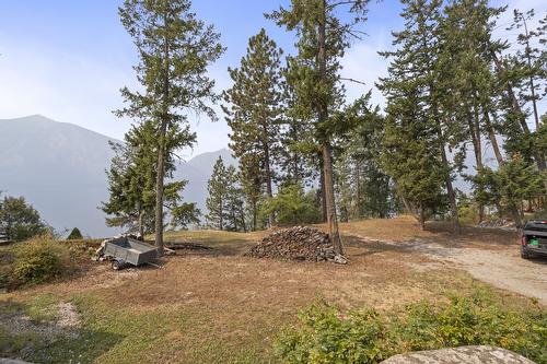 9813 3A Highway, Twin Bays, BC 