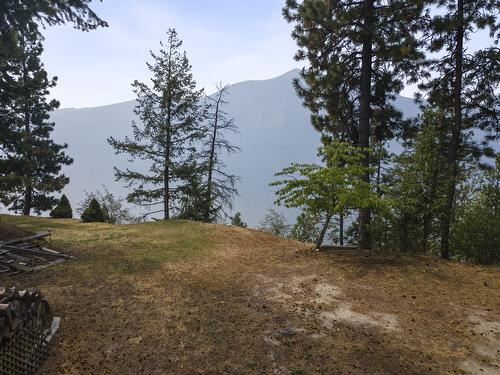9813 3A Highway, Twin Bays, BC 