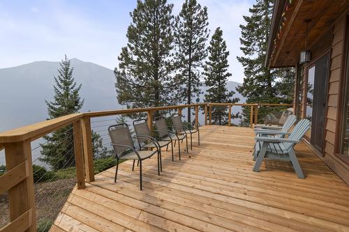 9813 3A Highway, Twin Bays, BC 