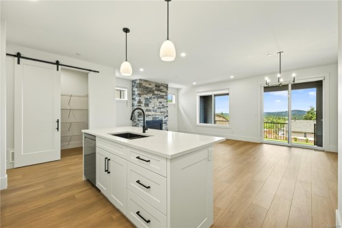 #103-2302 Arbot Rd, Nanaimo, BC 