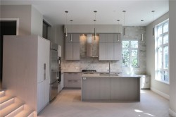 #303-425 Lampson St Esquimalt, BC V9A 0K5