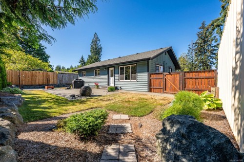 1577 Baillie Rd, Comox, BC 