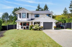 506 Hobson Pl  Courtenay, BC V9N 8W5