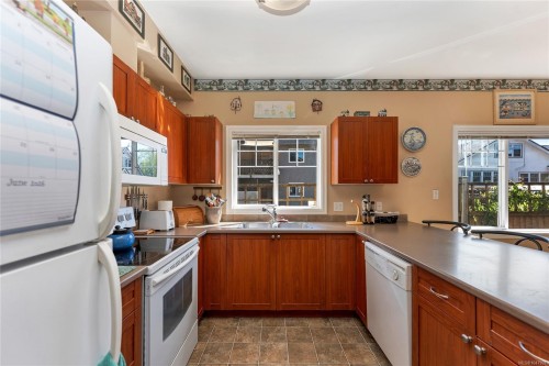 #100-2744 Matson Rd, Langford, BC 