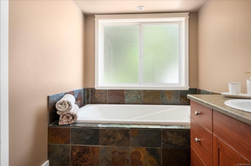 4734 Vista View Cres, Nanaimo, BC 