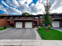 33-2301 Derry Road W Mississauga, ON L5N 2R4