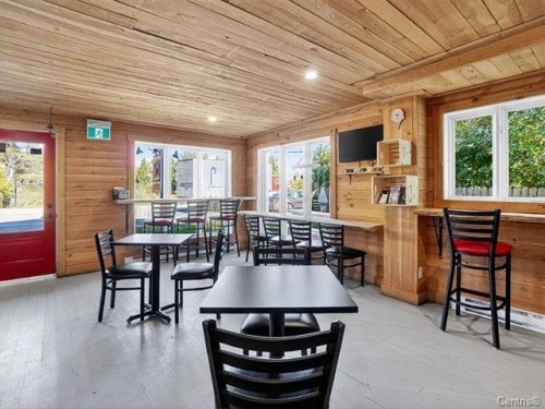 Commerce - 543 Rue Principale, Sainte-Marcelline-De-Kildare, QC 