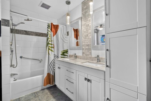 Bathroom - 2161  - 2169 Rue Joliette, Montréal (Mercier/Hochelaga-Maisonneuve), QC 