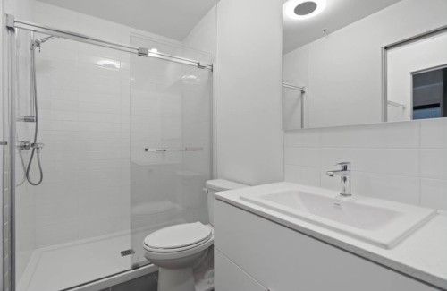 Salle de bains - 203-1180 Rue Louis-Adolphe-Robitaille, Québec (La Cité-Limoilou), QC 