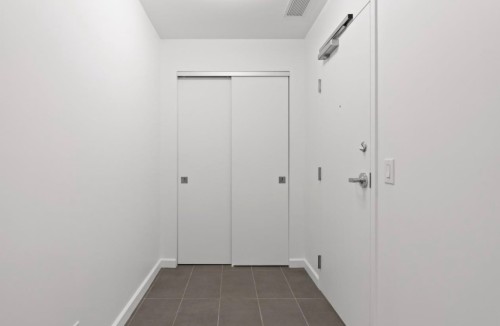 Hall d'entrée/Vestibule - 203-1180 Rue Louis-Adolphe-Robitaille, Québec (La Cité-Limoilou), QC 