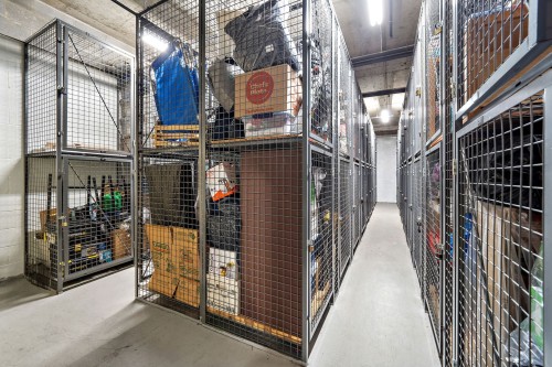 Rangement - 215-20 Av. Du Rhône, Saint-Lambert, QC 