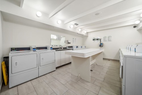 Salle de lavage - 215-20 Av. Du Rhône, Saint-Lambert, QC 