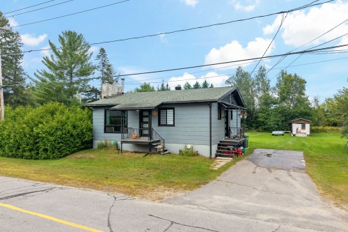 Façade - 110 Rue Brosseau, Amherst, QC 