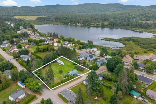 Photo aérienne - 110 Rue Brosseau, Amherst, QC 