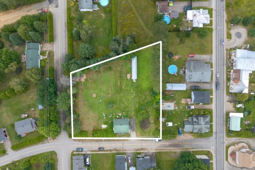 Photo aérienne - 110 Rue Brosseau, Amherst, QC 