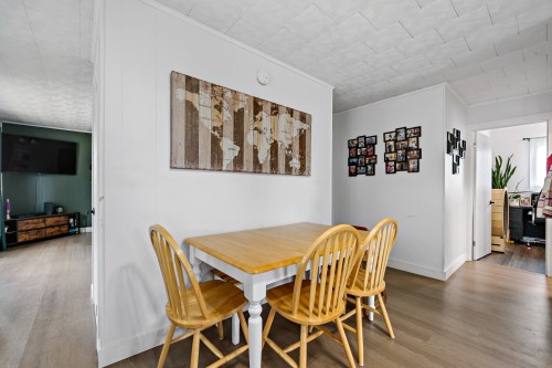 Coin-repas - 110 Rue Brosseau, Amherst, QC 