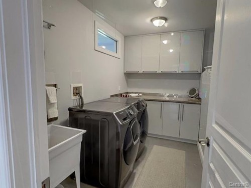 Salle de lavage - 19 Av. Des Buses, Saint-Sauveur, QC 