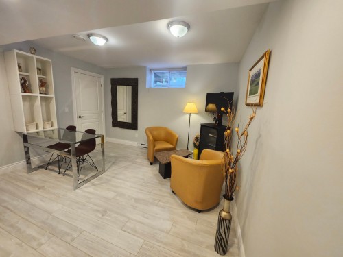 Sous-sol - 19 Av. Des Buses, Saint-Sauveur, QC 