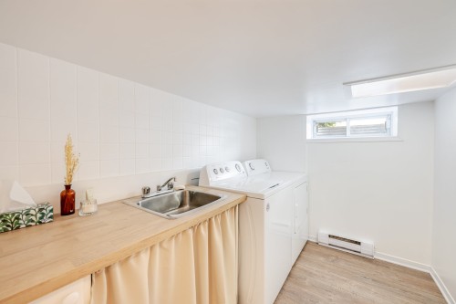 Salle de lavage - 1096 Rue Notre-Dame, Chambly, QC 