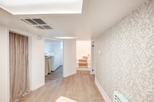 Salle de jeux - 1096 Rue Notre-Dame, Chambly, QC 