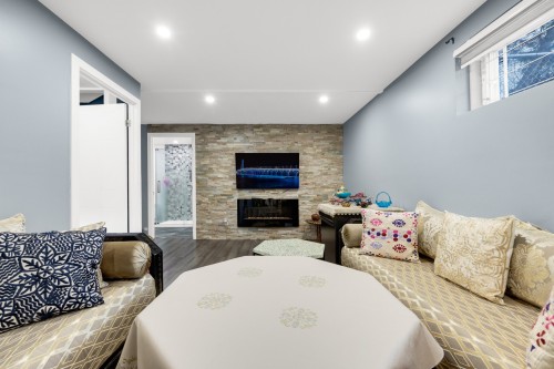 Salle familiale - 805 Rue Des Peupliers, Saint-Eustache, QC 