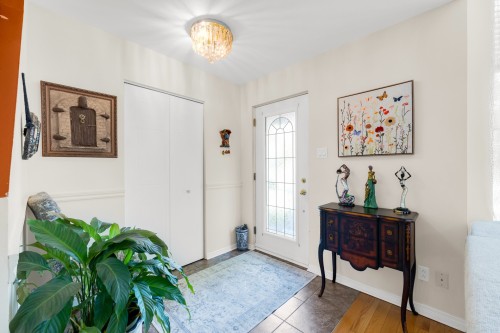 Hall d'entrée/Vestibule - 805 Rue Des Peupliers, Saint-Eustache, QC 